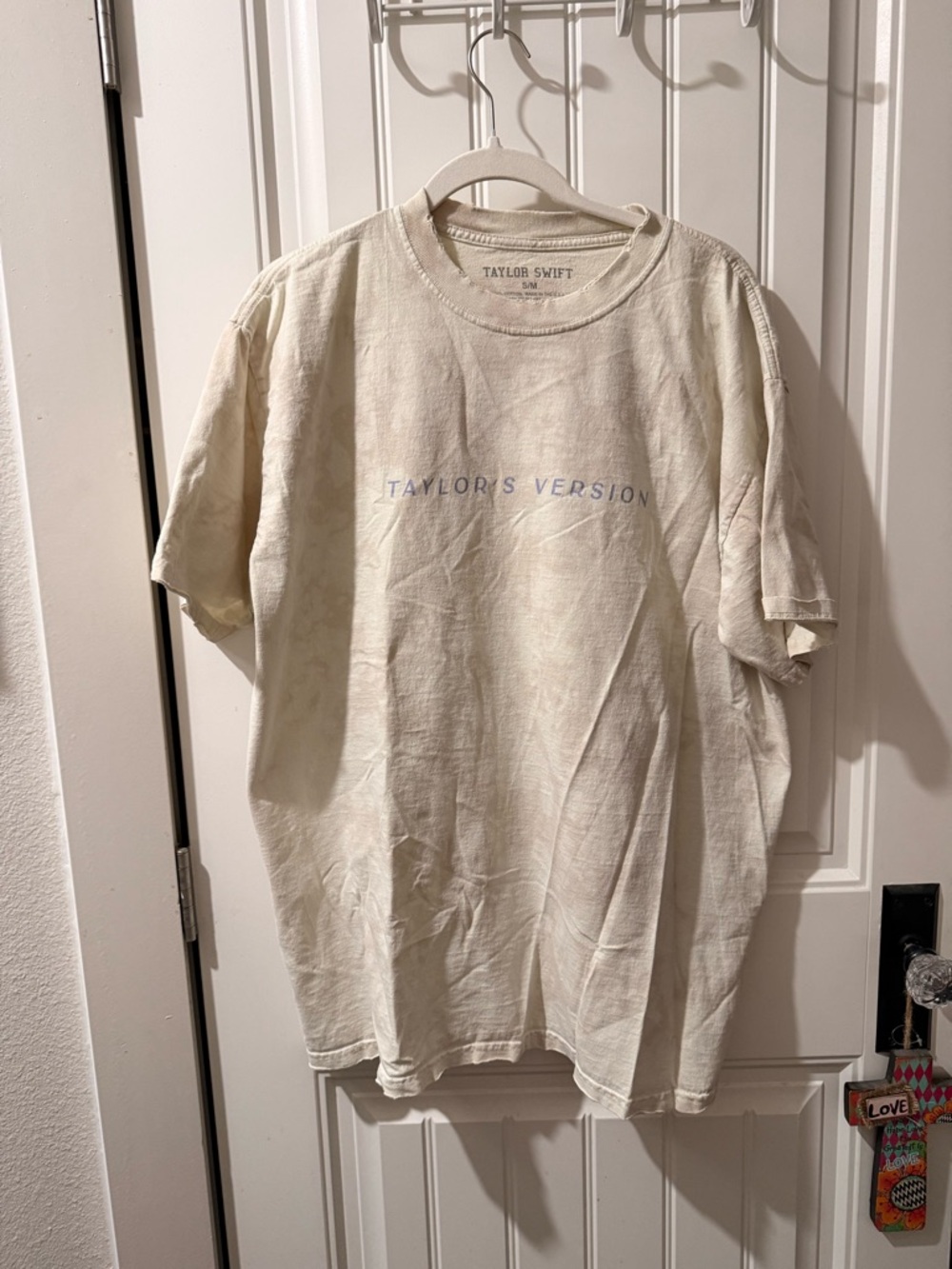 Taylor Swift 'Taylor's Version' Cream Graphic Tee - Men's